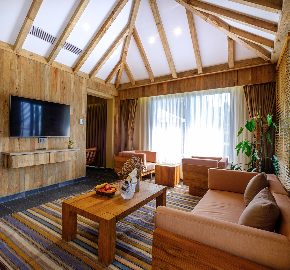 Dorje Suite Room